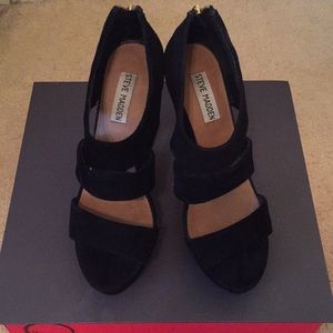 Steve Madden black suede heels
